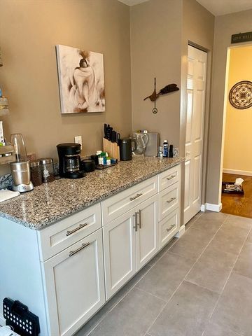 14 Bayberry Dr 1, Sharon, MA 02068