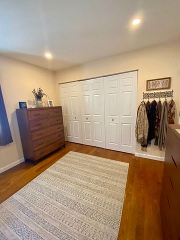 14 Bayberry Dr 1, Sharon, MA 02068