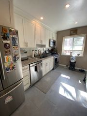 14 Bayberry Dr 1, Sharon, MA 02068