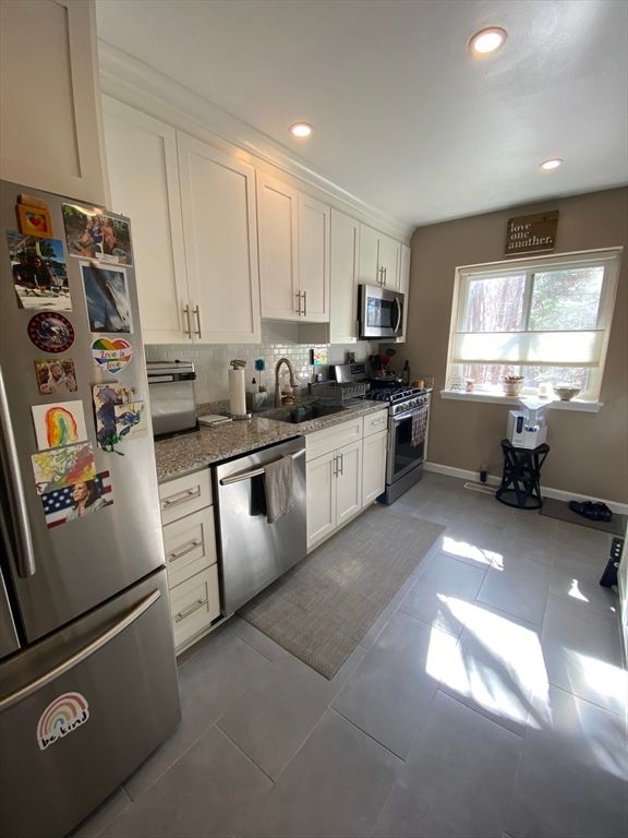 14 Bayberry Dr 1, Sharon, MA 02068