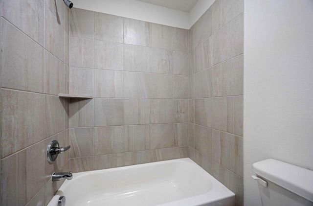 8803 Autumn Pine Drive, Missouri City, TX 77459