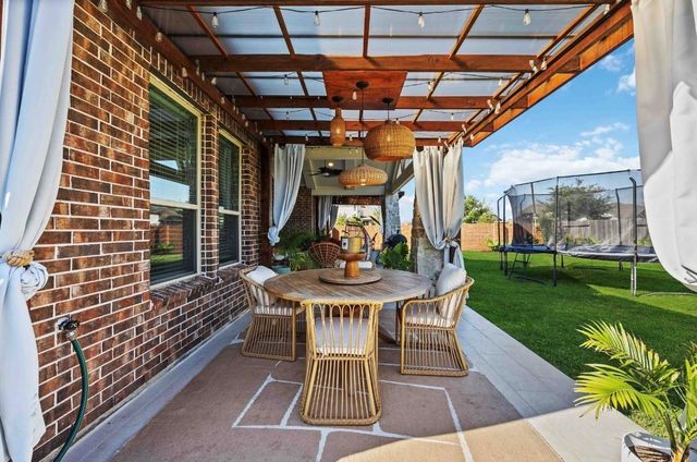 8803 Autumn Pine Drive, Missouri City, TX 77459