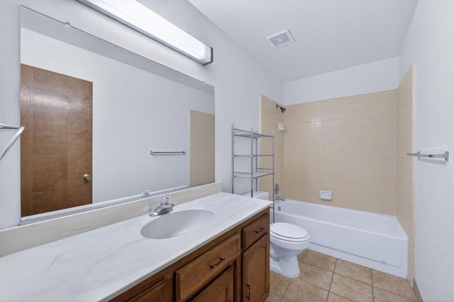 395 N Fordham Avenue, Fresno, CA 93727