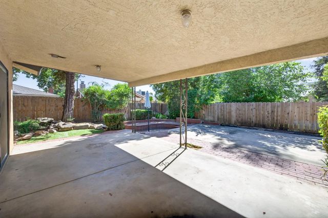 395 N Fordham Avenue, Fresno, CA 93727