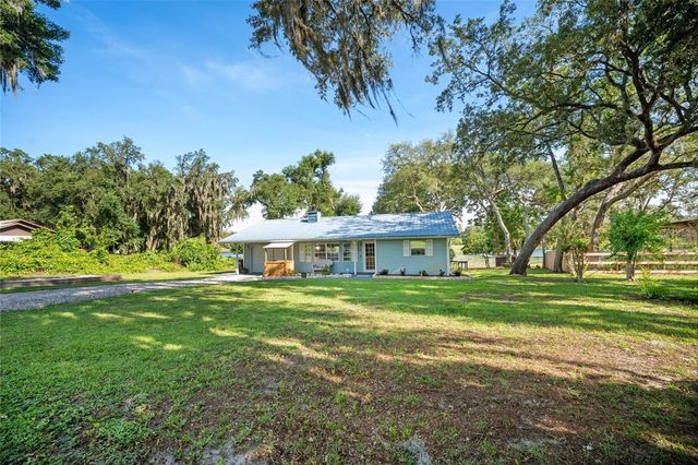16684 SE 54TH STREET, Ocklawaha, FL 32179