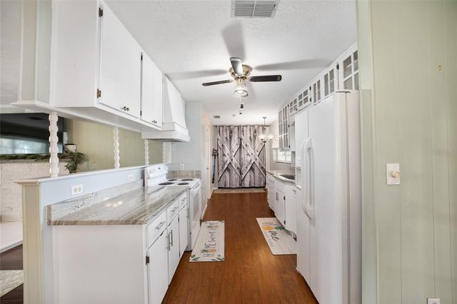 16684 SE 54TH STREET, Ocklawaha, FL 32179