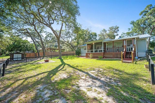 16684 SE 54TH STREET, Ocklawaha, FL 32179