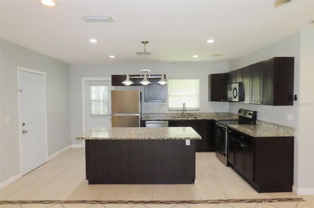 1841 WEST DRIVE, Clearwater, FL 33755