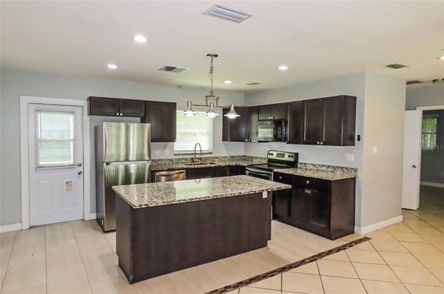 1841 WEST DRIVE, Clearwater, FL 33755