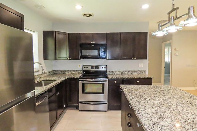 1841 WEST DRIVE, Clearwater, FL 33755