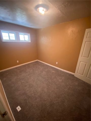 2305 Oak Street, Mckeesport, PA 15132