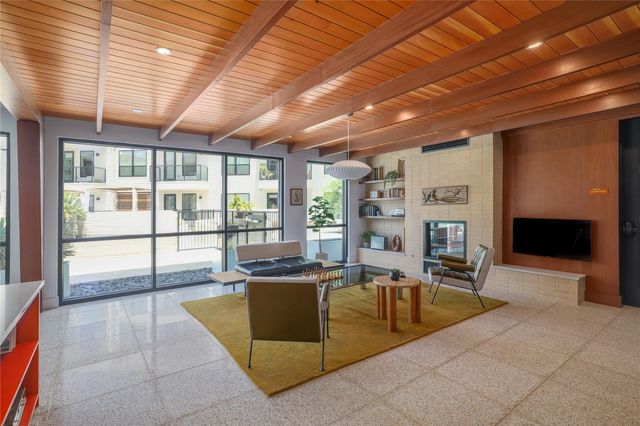 1701 Simond Ave 312, Austin, TX 78723