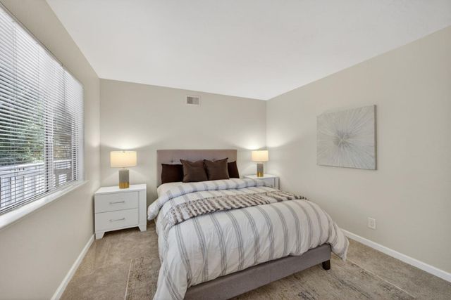 1335 Bedford Avenue, Sunnyvale, CA 94087
