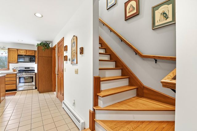 35 Turnpike Road, Sharon, NH 03458