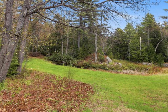 35 Turnpike Road, Sharon, NH 03458