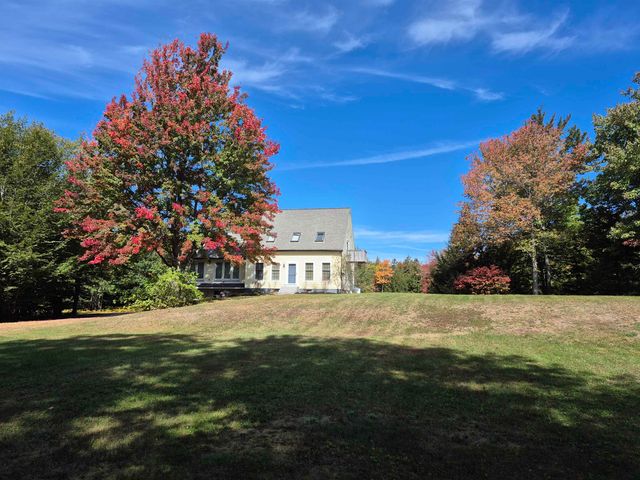 35 Turnpike Road, Sharon, NH 03458
