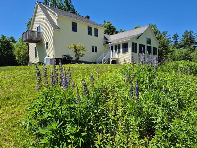 35 Turnpike Road, Sharon, NH 03458