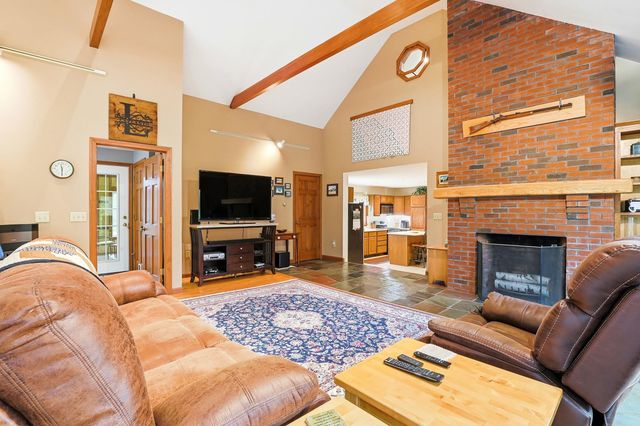 35 Turnpike Road, Sharon, NH 03458