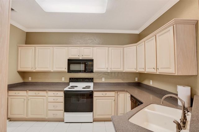 2016 NW 160th Place, Edmond, OK 73013