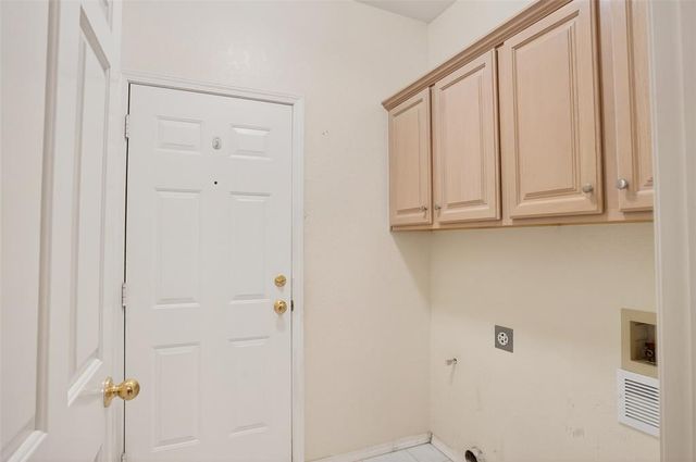 2016 NW 160th Place, Edmond, OK 73013