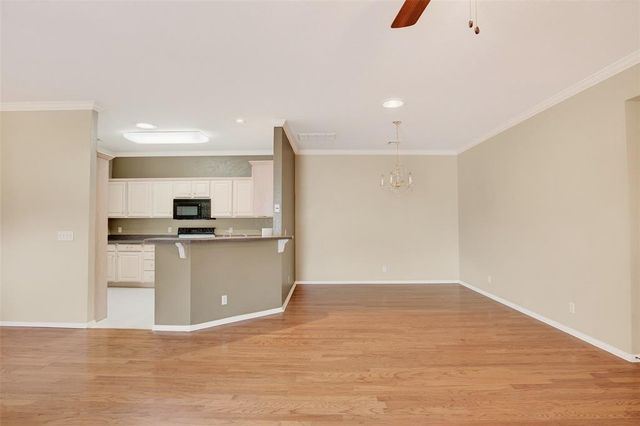 2016 NW 160th Place, Edmond, OK 73013