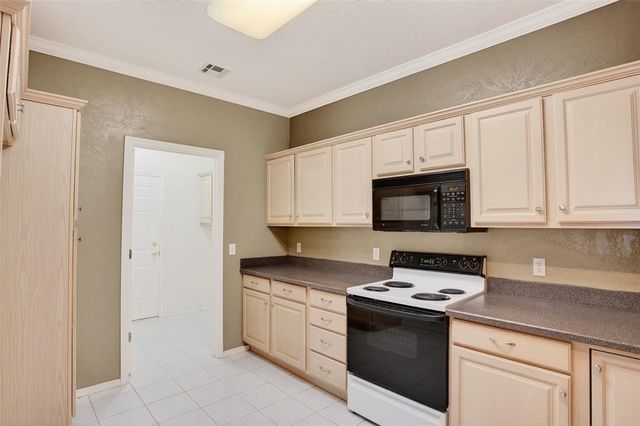 2016 NW 160th Place, Edmond, OK 73013