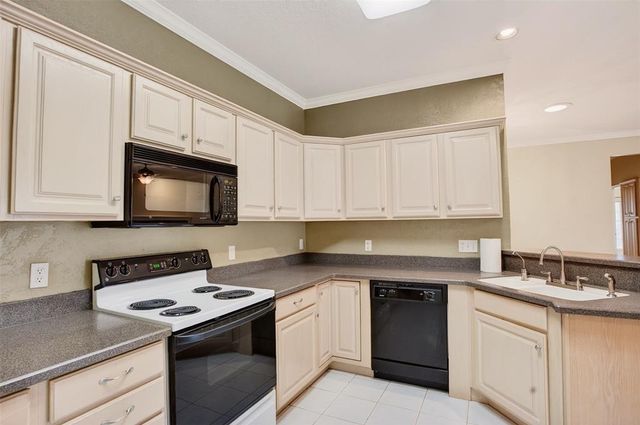 2016 NW 160th Place, Edmond, OK 73013