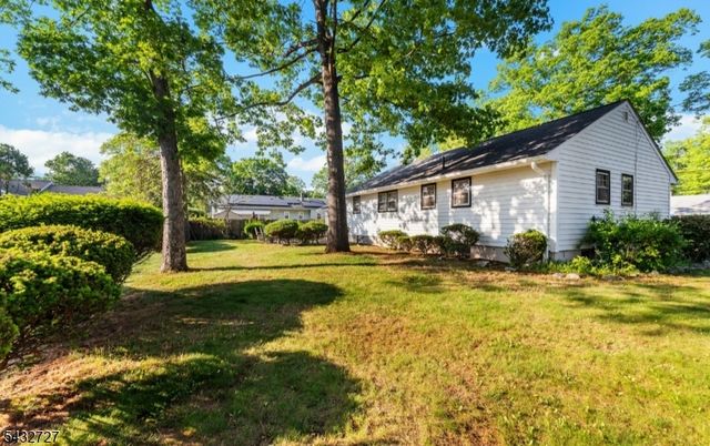 53 Mansfield Rd, Piscataway Twp., NJ 08854