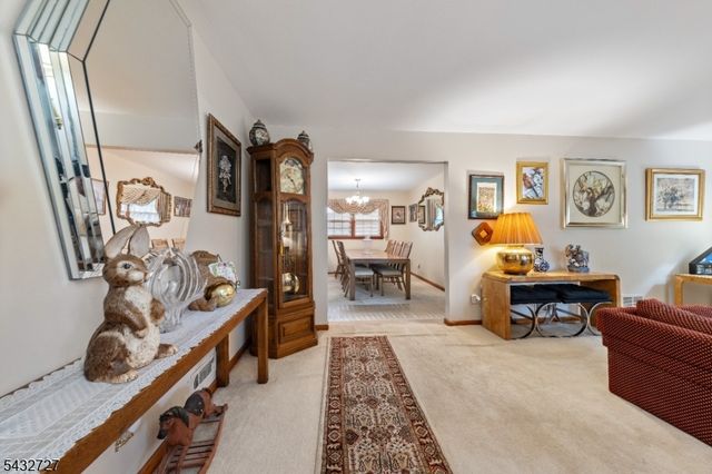 53 Mansfield Rd, Piscataway Twp., NJ 08854