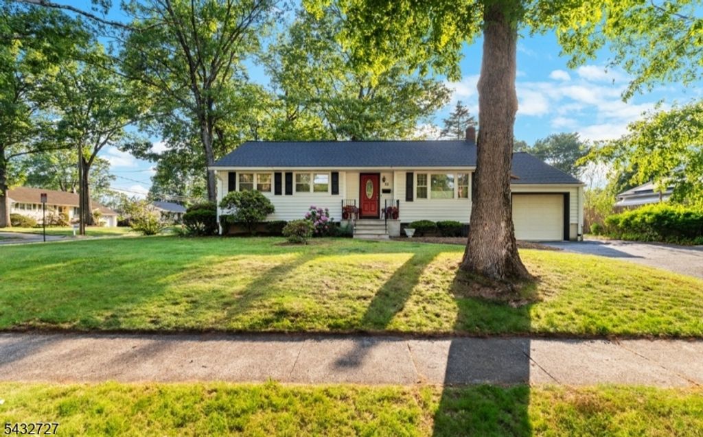 53 Mansfield Rd, Piscataway Twp., NJ 08854