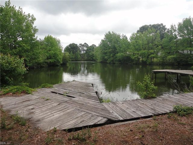 4245 Buckeye CT, Virginia Beach, VA 23462