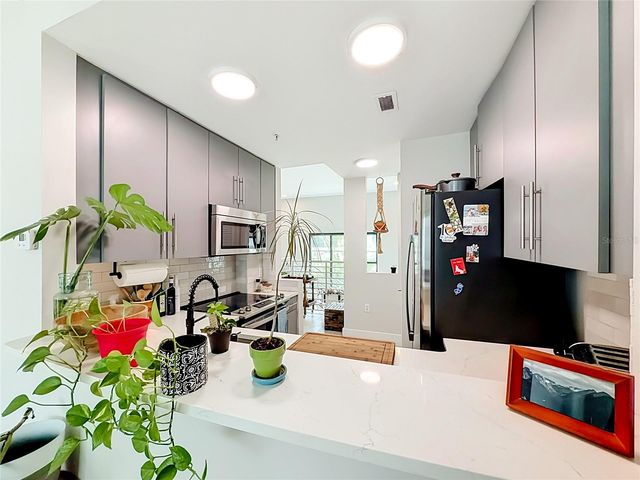 465 E SOUTH STREET 6, Orlando, FL 32801