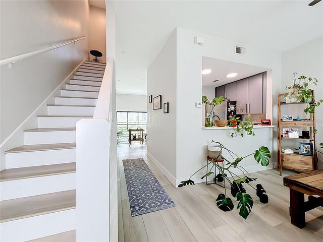 465 E SOUTH STREET 6, Orlando, FL 32801