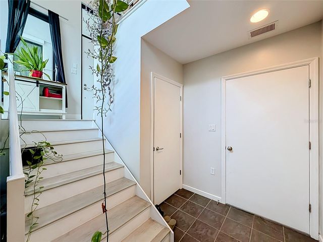 465 E SOUTH STREET 6, Orlando, FL 32801