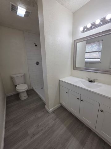 521 E Jay Court, Desoto, TX 75115