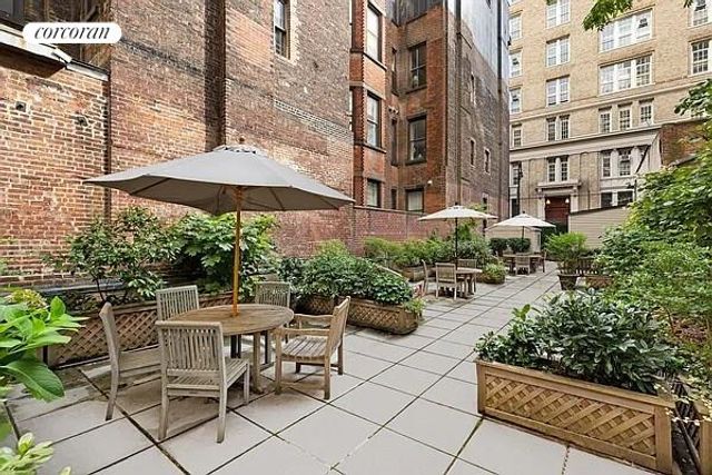 130 E 18th St Apt 1S, New York City, NY 10003