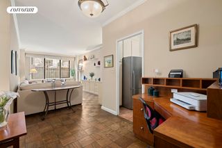 130 E 18th St Apt 1S, New York City, NY 10003