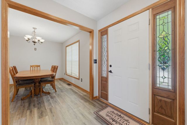 613 Conor Court, Blue Grass, IA 52726