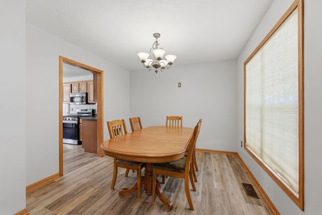 613 Conor Court, Blue Grass, IA 52726