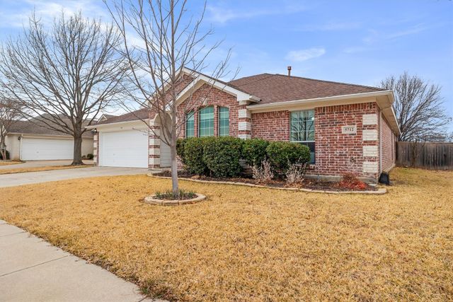 5712 Creekway Drive, Denton, TX 76226