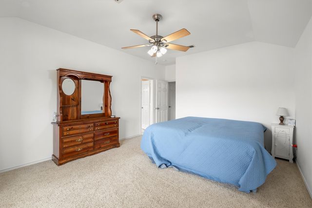 5712 Creekway Drive, Denton, TX 76226