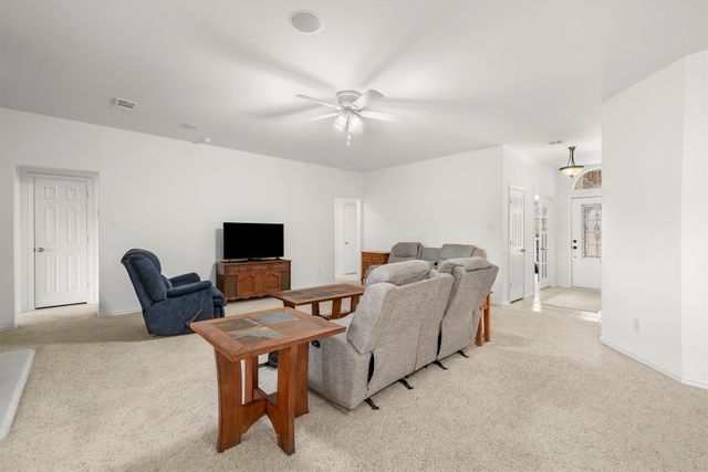 5712 Creekway Drive, Denton, TX 76226