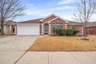 5712 Creekway Drive, Denton, TX 76226