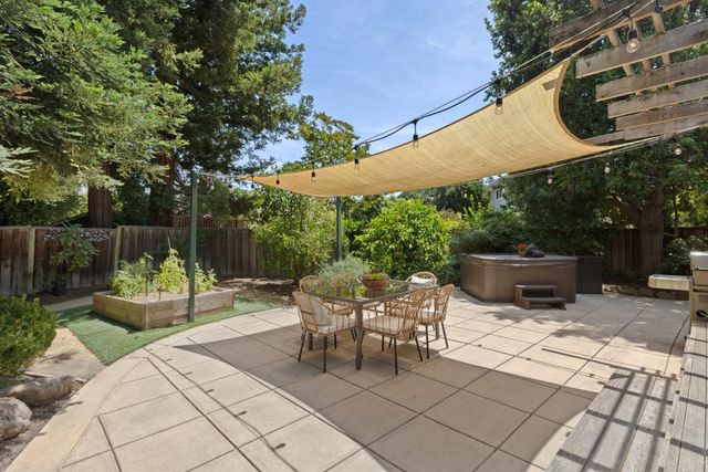 174 Preston Drive, Mountain View, CA 94040