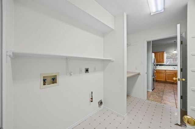 4420 Destinys Gate DR, Austin, TX 78727