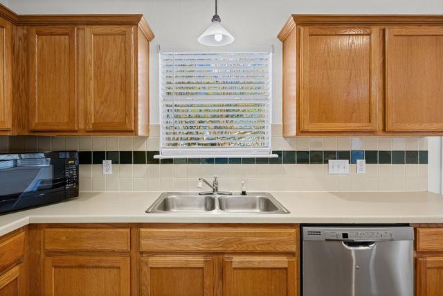 4420 Destinys Gate DR, Austin, TX 78727