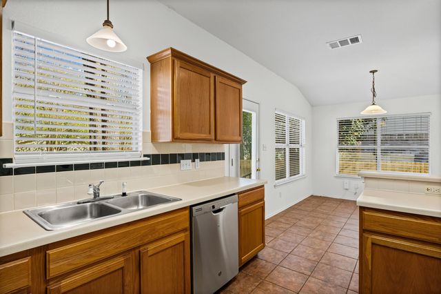 4420 Destinys Gate DR, Austin, TX 78727