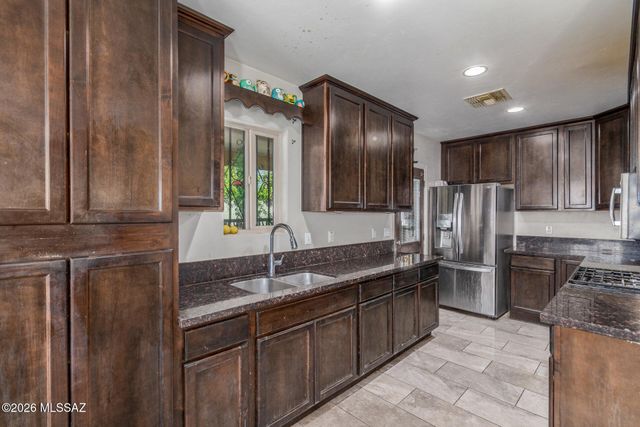 214 W Missouri Street, Tucson, AZ 85714