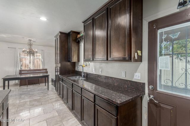 214 W Missouri Street, Tucson, AZ 85714