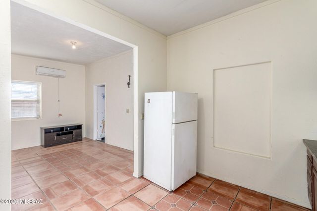 214 W Missouri Street, Tucson, AZ 85714